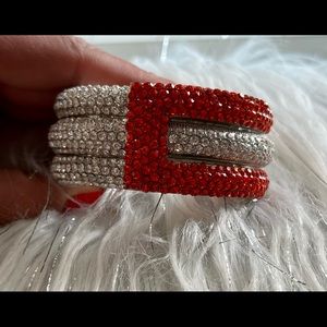 Trendy Bracelet with rhinestones